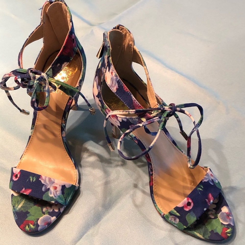 Vince Camuto Heels - Picture 2 of 2